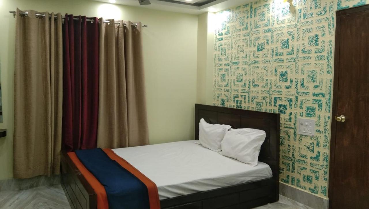 Dubby Indian Hotel Inn ! Puri Buitenkant foto