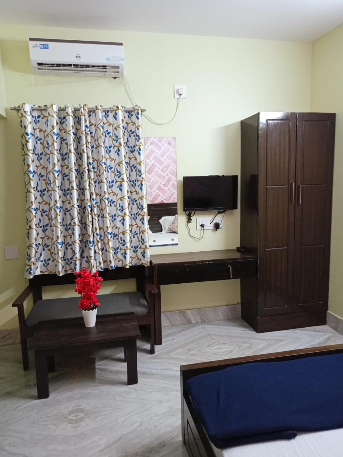 Dubby Indian Hotel Inn ! Puri Buitenkant foto